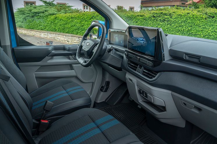 2025PbFP_E-Transit_Custom_Sport_067.jpg