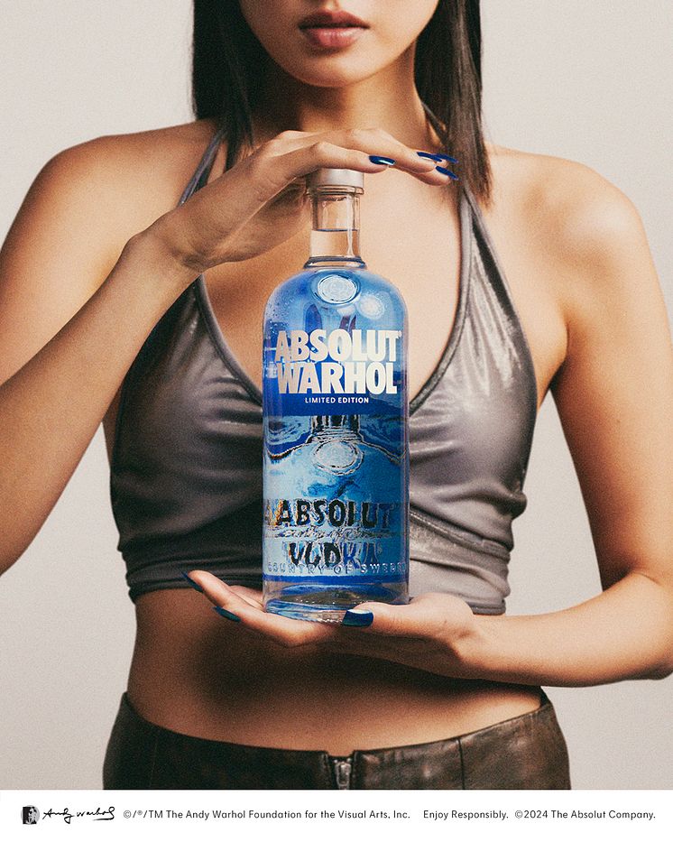 OriginalSizeJPEG-ABSOLUT Warhol Lifestyle 3b VERSION 4x5.jpg