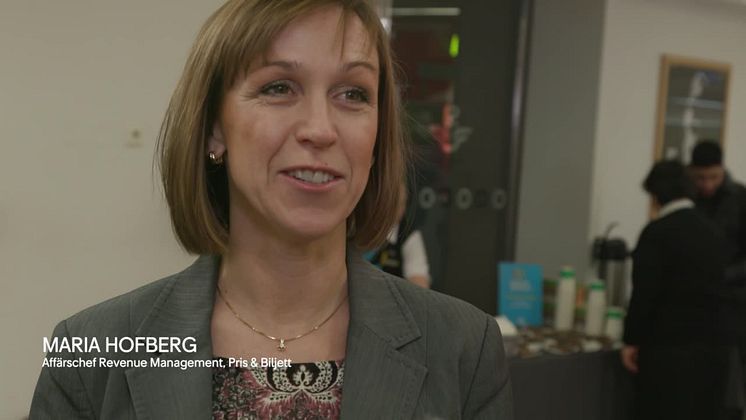 Maria Hofberg, Affärschef SJ; Revenue management Pris& Biljett, och resenärer firar SJ 160 år