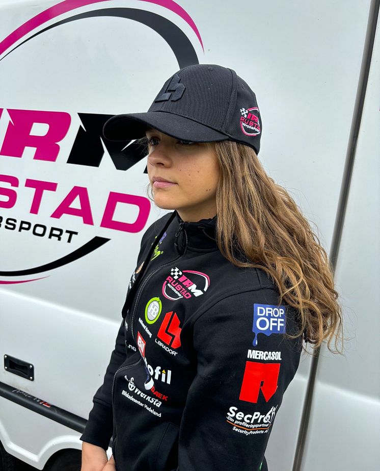 isabell rustad 2.jpg