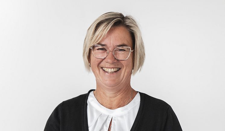 Skrattar 2 Lotta-Hakansson_Reumatikerforbundet_2023_Felicia-Yllenius-6942_red_print.jpg