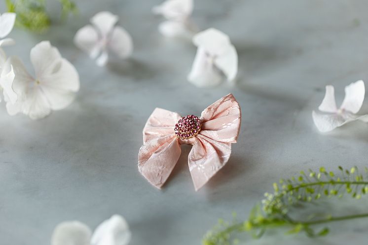 Rosa_sloyfe_pin_designet av byTiMo