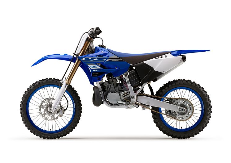 2018060701_010xx_YZ250_ディープパープリッシュブルーソリッドE_2_4000