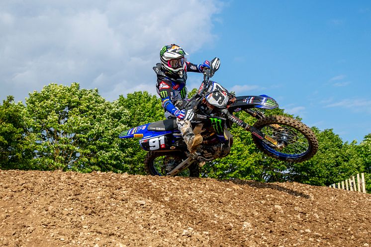 2019052702_010xx_MXGP_Rd7_シ―ワ―選手_4000