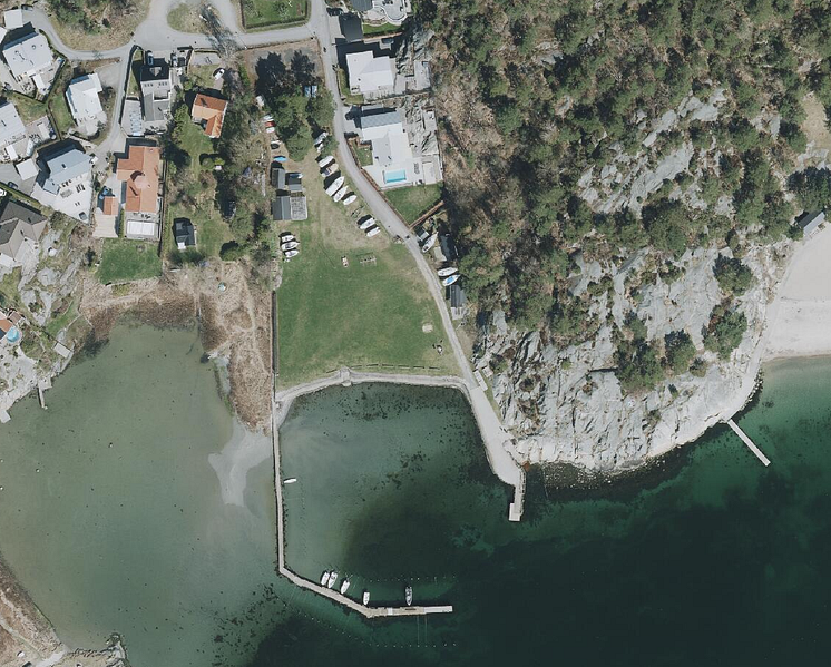 Möttvik, flygfoto taget april 2021