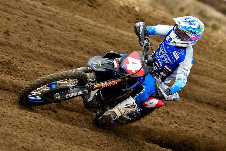 2022101003_008xx_JMX_Rd5_渡辺選手_4000
