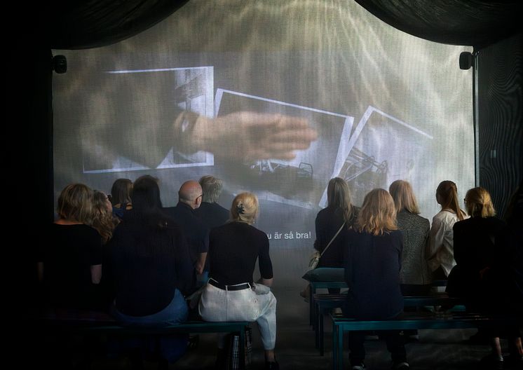 Me You We – Exploring Human Behaviour