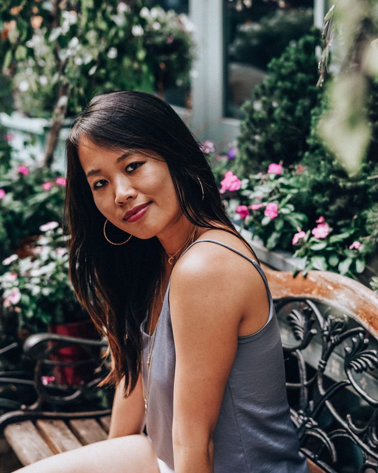 ana-huang-forfattarfoto-1600x2000.jpeg