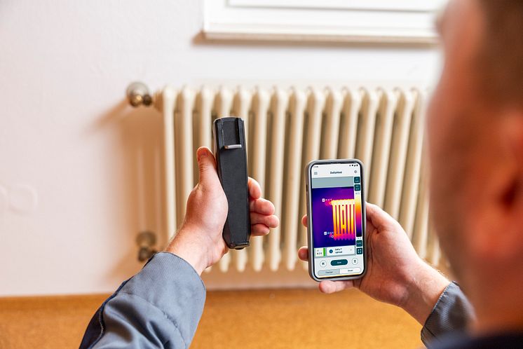 testo-860i-application-radiator-deltaheat-clip-off-903-en.jpg