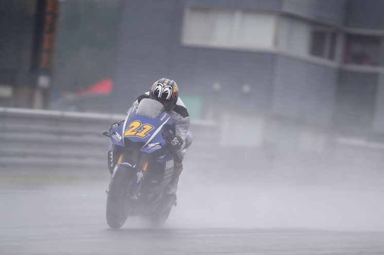 11_2017_MotoGP_Rd15_Japan-中須賀 克行選手