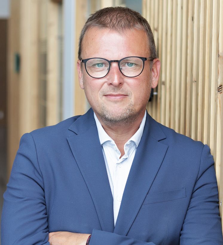 Jesper Carlsen_beskåret
