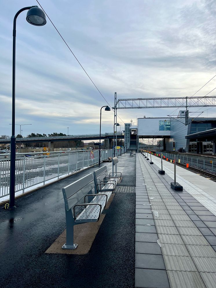 Norra Entrén, Barkarby station.jpg