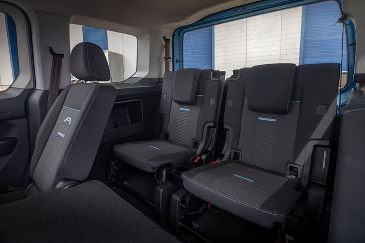 2022_FORD_TOURNEOCONNECT__ACTIVE__INT_25.jpg