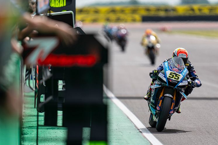 2025050501_013xx_WSBK_Rd4_ロカテッリ選手_4000.jpg