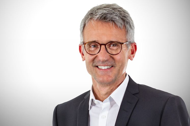 Uwe Wohlfarth (Management)