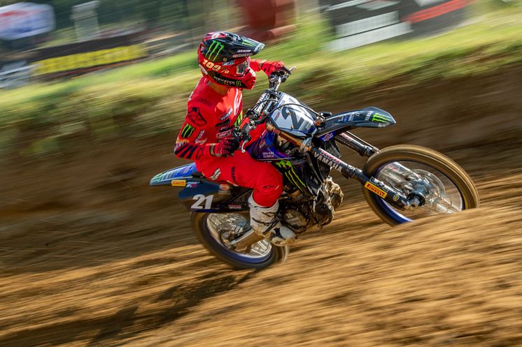 2020091405_007xx_MXGP_Rd8_ポーリン選手_4000