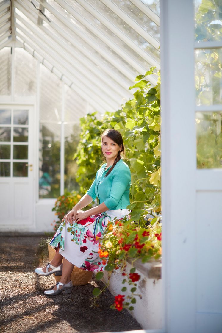 Rachel Khoo i växthus