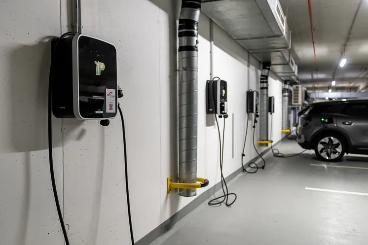 E-Ladesäulen im Astropark, Lyoner Straße 9, 60528 Frankfurt am Main