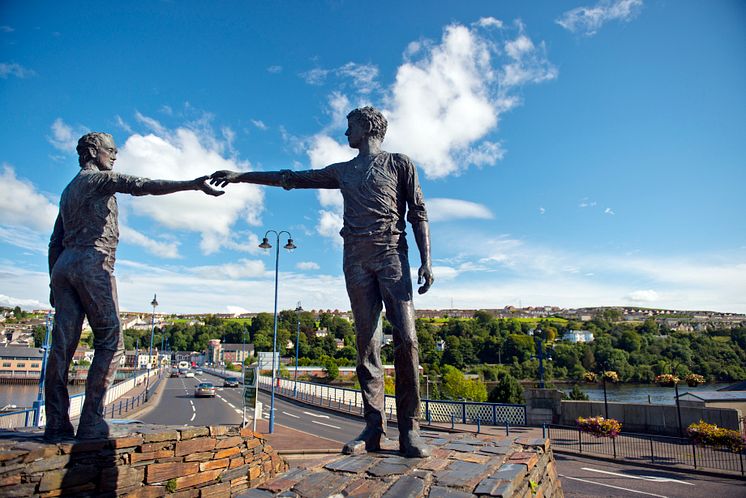 Reconciliation - Hands Across the Divide, Londonderry (Derry), Nordirland