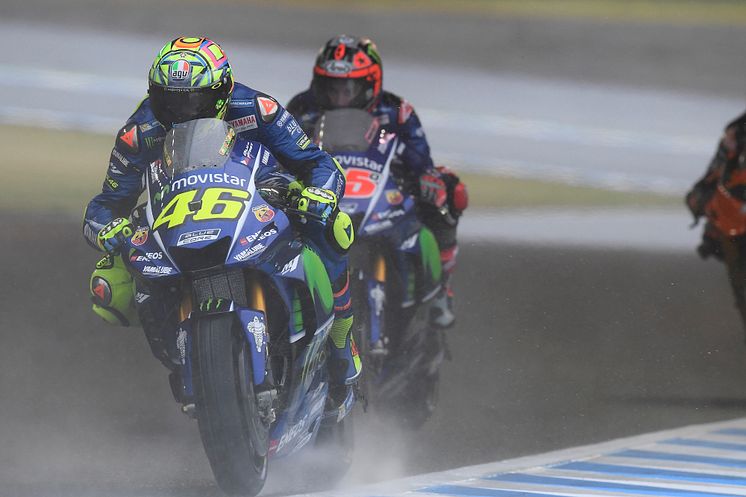 2024年秋冬新作 04_2017_MotoGP_Rd15_Japan-バレンティーノ・ロッシ選手と スポーツ選手