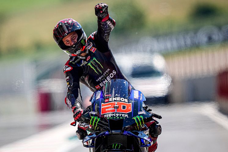 2021053102_001xx_MotoGP_Rd6_クアルタラロ選手_4000