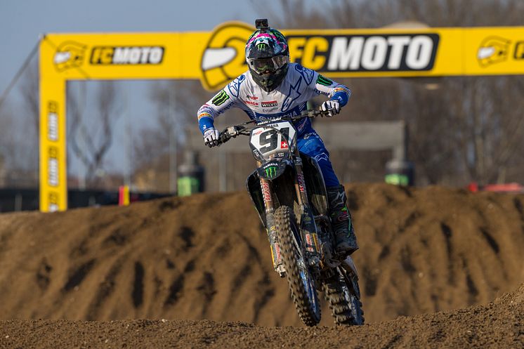 2022030703_006xx_MXGP_Rd2_シーワー選手_4000
