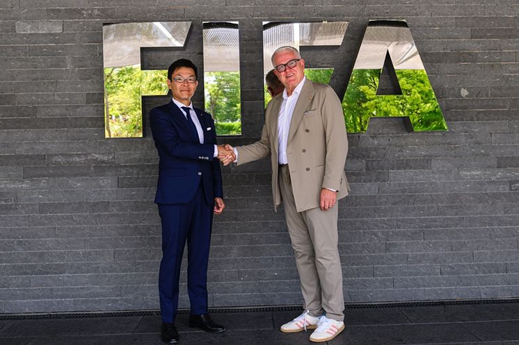 FIFA_KONAMI.jpg