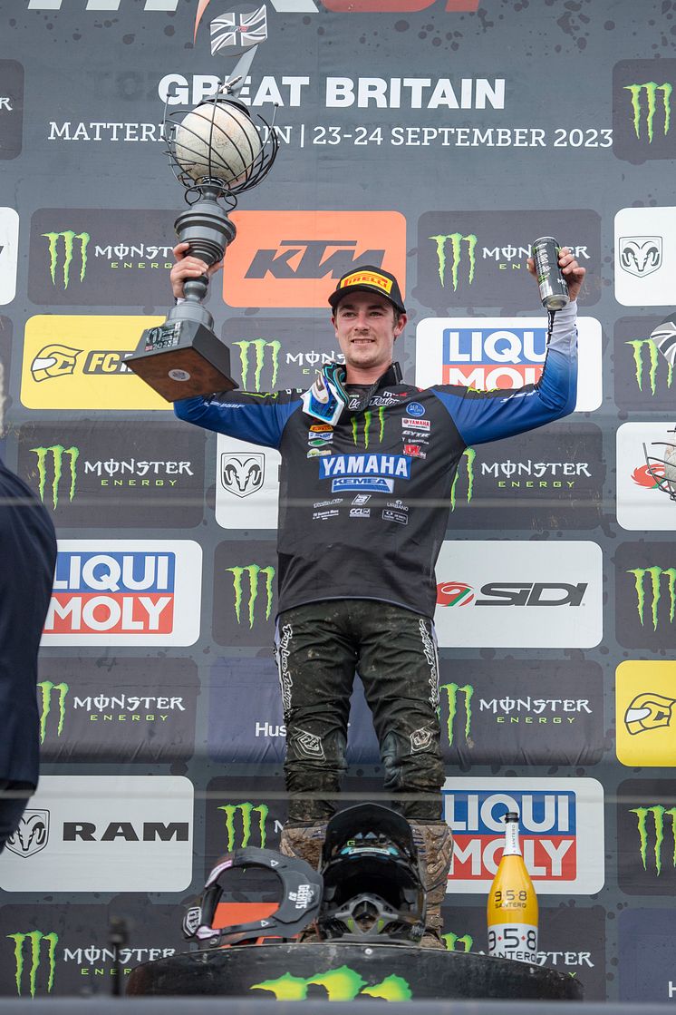 2023092507_012xx_WMX_Rd19_グリーツ選手_4000