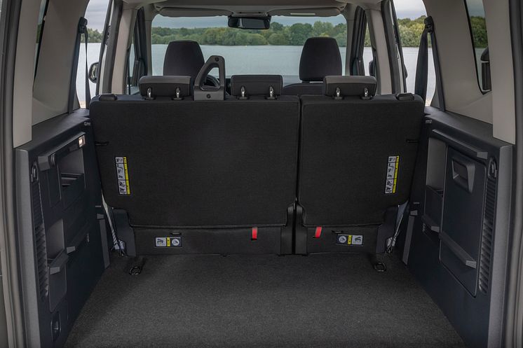 2024_FORD_E-Tourneo_Courier_29.jpg