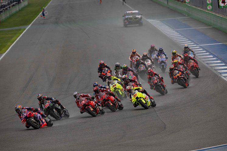 2024102801_001xx_MotoGP_Rd18_クアルタラロ選手_4000.jpg
