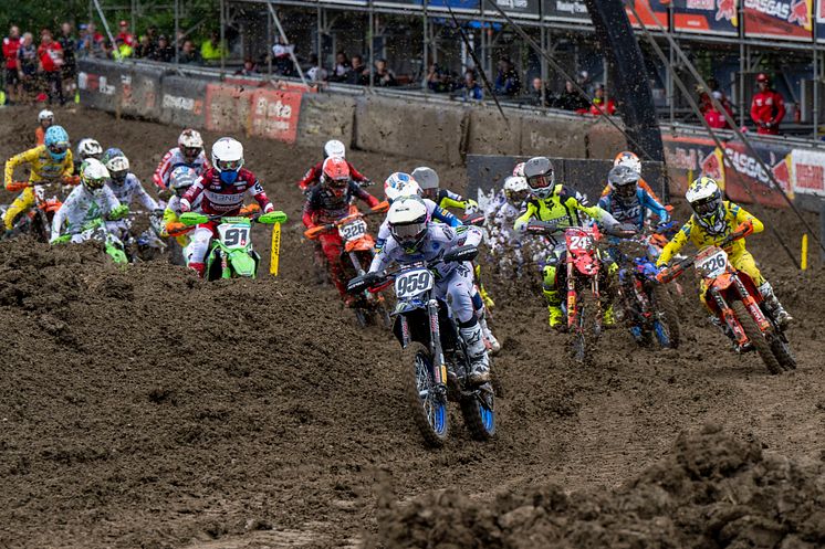 2024082604_001xx_WMX_Rd17_001_ルノー選手_4000.jpg