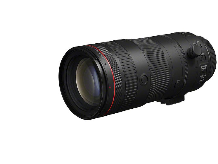 15_Canon_RF 70-200mm F2.8L IS USM Z_BK_FrontSlant_L_with_cap.jpg