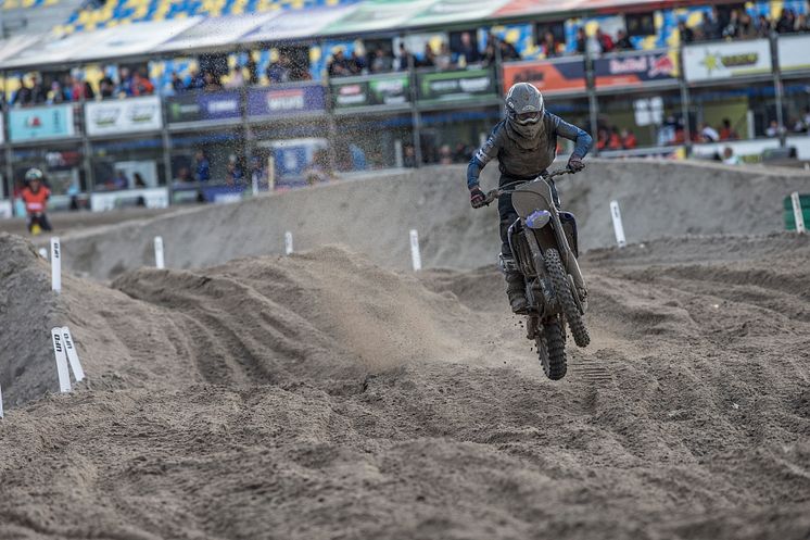 2018091703_007xx_MXGP_Rd19_シンプソン選手_4000