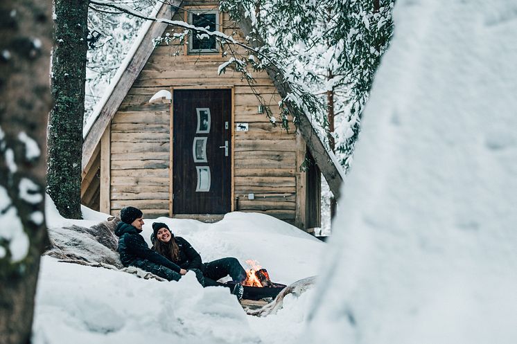 bålkos-teepee-hytter-sirdal-huskyfarm-foto-fabel-media (2).jpeg