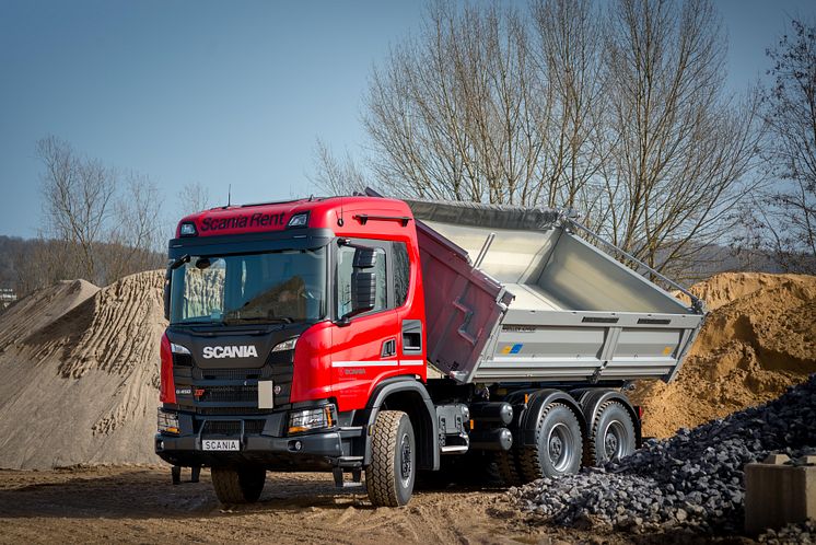 Das Scania Fahrgestell mit MEILLER Dreiseitenkipper ist für unterschiedliche Einsatzzwecke geeignet.