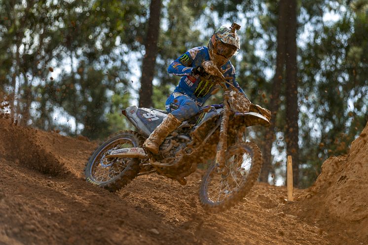 2023043002_001xx_MXGP_Rd4_シーワー選手_4000