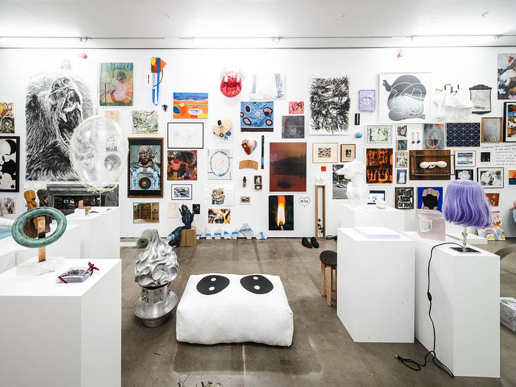 Stuff It, installationsvy, Bonniers Konsthall, 2023