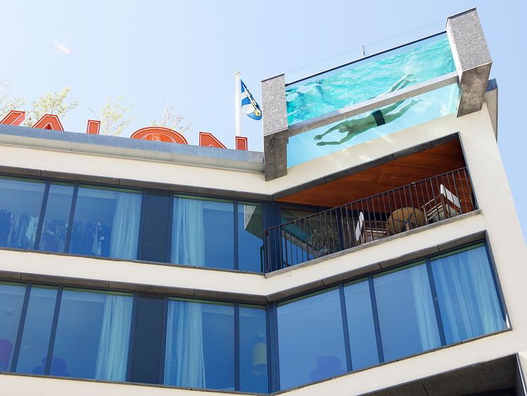 AVALONFasad_pool_swim_