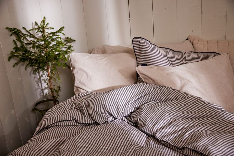 917747-10-1 Bäddset flanell stripe jul.jpg