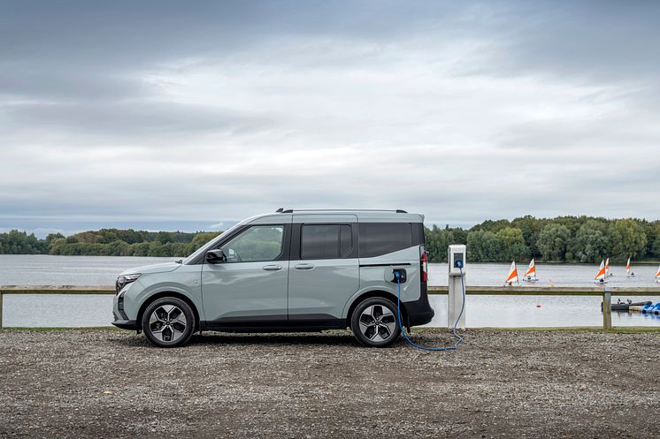 2024_FORD_E-Tourneo_Courier_22.jpg