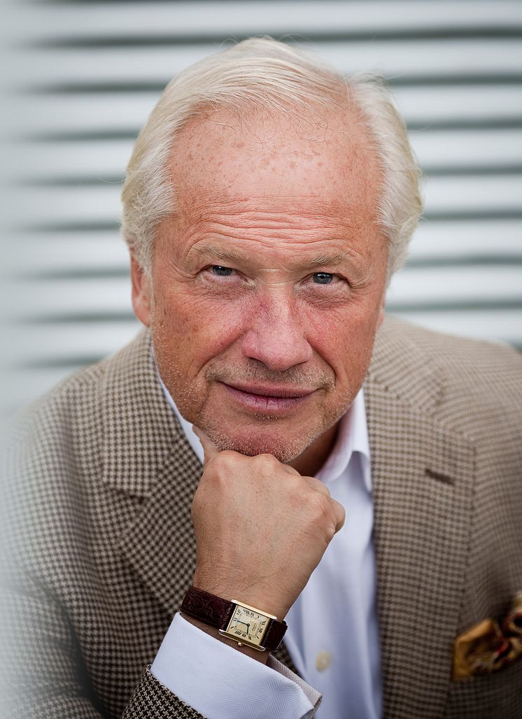 HelaTorgetSjunger_LoaFalkman
