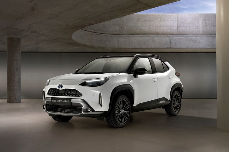 yaris-cross-adventure-ext-01