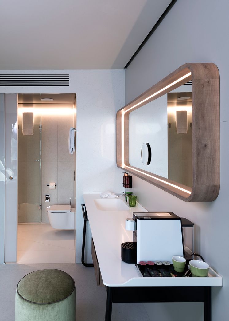 b'mine Frankfurt Airport, Smart Double