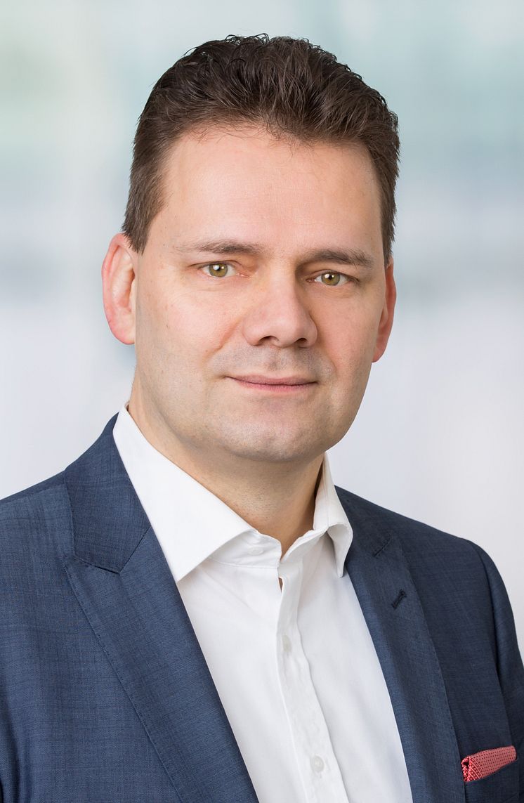 Bernd-Braun-Digitale-Etiquette-und-Competence.jpg