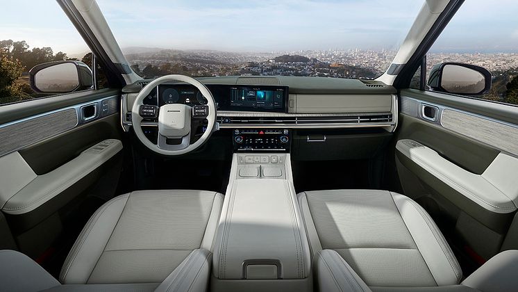 hyundai-santa-fe-0823-interior-02_16-9.jpg