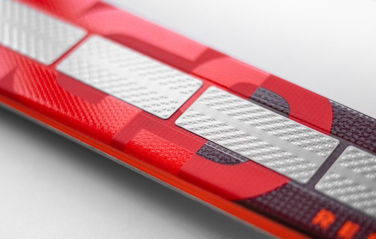 Atomic_Redster_Revoshock_Detail-1