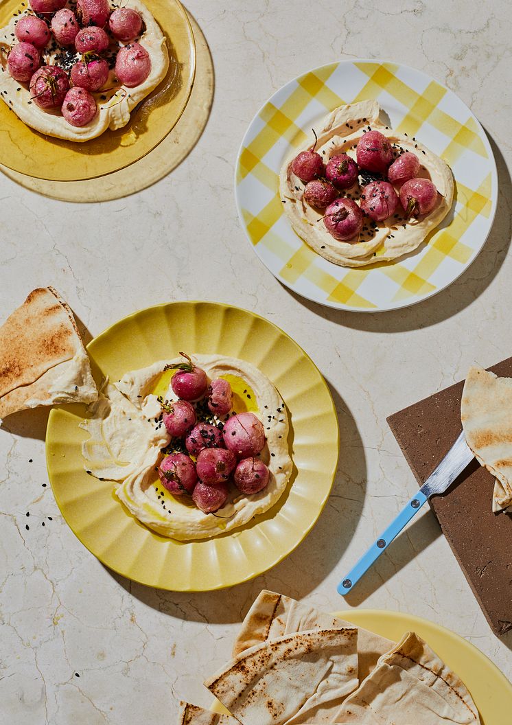 Sevan_FR.Sverige_Hummus Gulärta_servering.tif