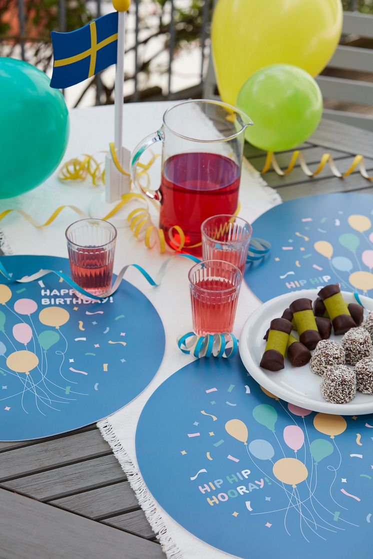 89471-57_1 Place mat Eva round birthday.jpg