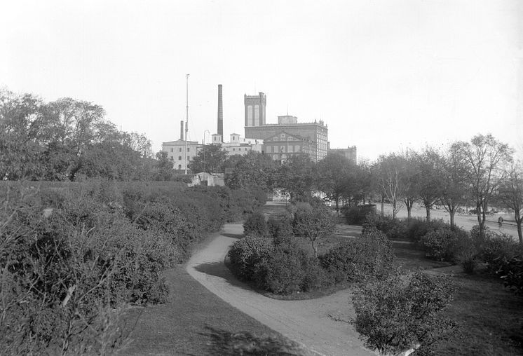 GB122 W Blomberg 1926.jpg