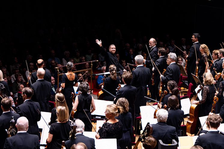 Mahler Symfoni nr 3 med Ryan Bancroft